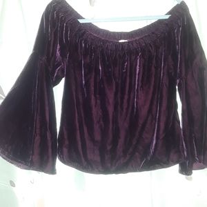 HOLLISTER OFF THE SHOULDER VELVETY SOFT SHIRT